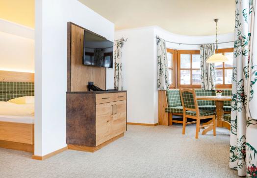 View of the Zauberwinkel apartment with a seating bay